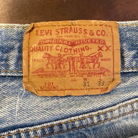 LEVI - 701 Student Fit, cutoff shorts, cotton - Picture 4 of 5